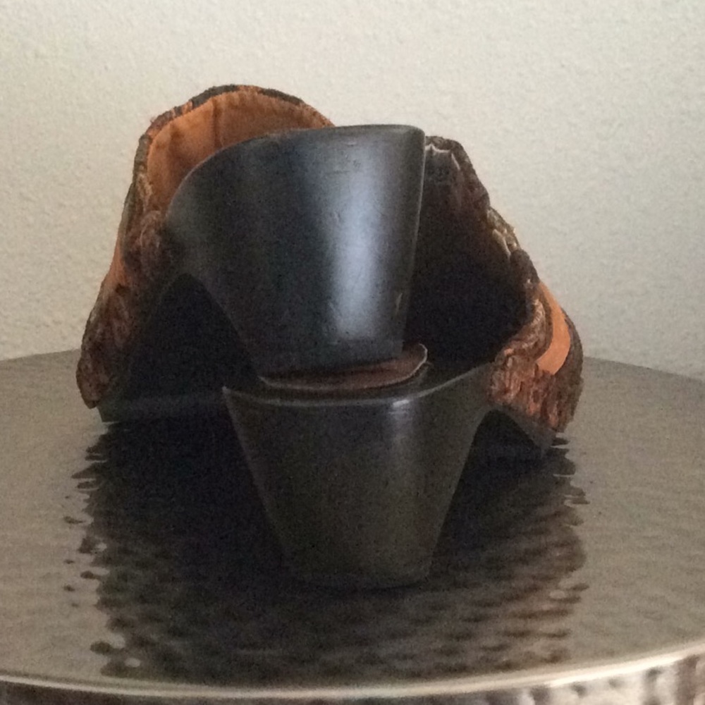 Dick & Jayne Tapestry Clogs - Picture 5 of 8